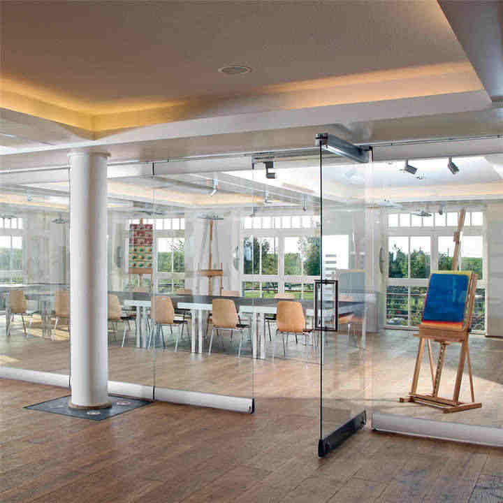 Porte en verre sans cadre en aluminium pour des performances durables