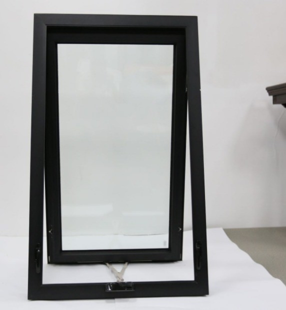 Projet de décoration intérieure avec fenêtres suspendues en verre personnalisable en aluminium
