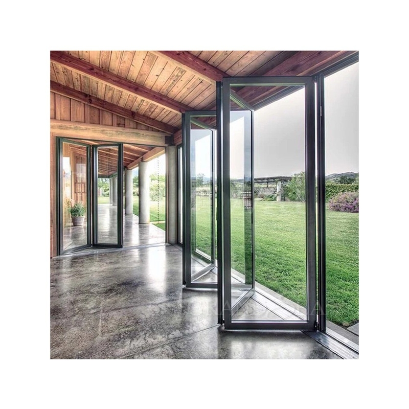 1Épaisseur de mur.4 mm Porte d'accordéon de patio en verre en aluminium pour une solution de sécurité moderne