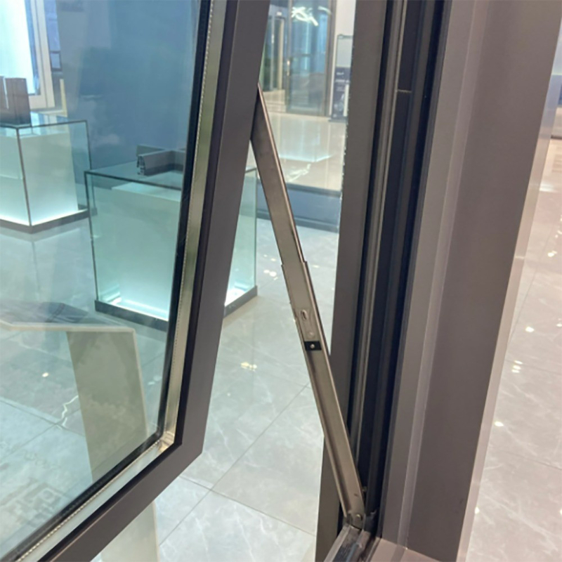 fenêtre en aluminium sur mesure avec double vitrage et étanchéité à l'air de niveau 8