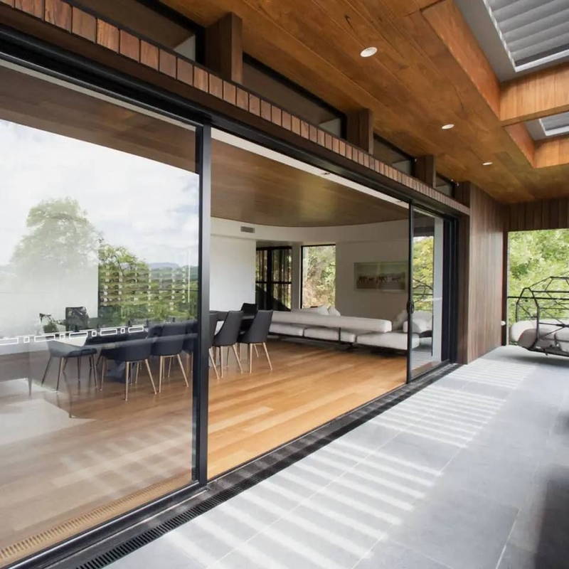 Portes coulissantes en alliage d'aluminium personnalisables de conception moderne avec isolation thermique de 1,1 W / ((m2 · K)