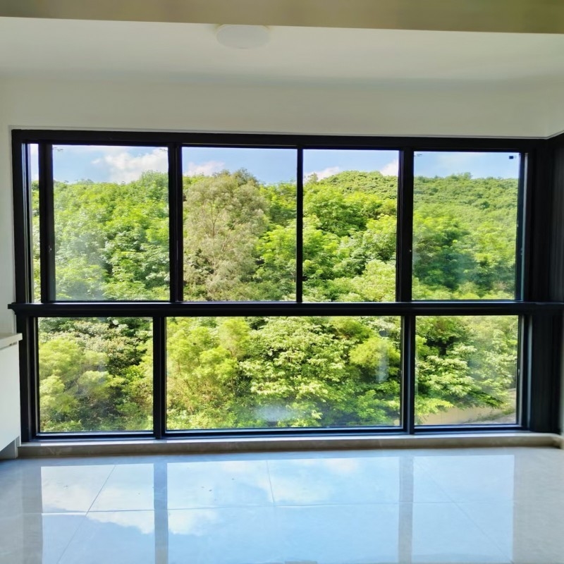 Fenêtre coulissante en aluminium à double vitrage économe en énergie, personnalisée et de qualité supérieure, avec une isolation thermique supérieure