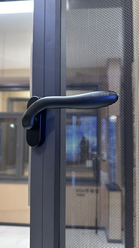 fenêtre coulissante en aluminium certifiée NFRC avec alliage d'aluminium de qualité aéronautique 6060 T66 et bande de rupture thermique en nylon PA66