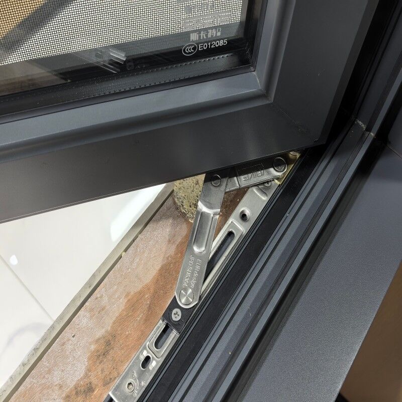 fenêtre en aluminium de design moderne certifiée NFRC avec revêtement en poudre et plusieurs couches d'étanchéité